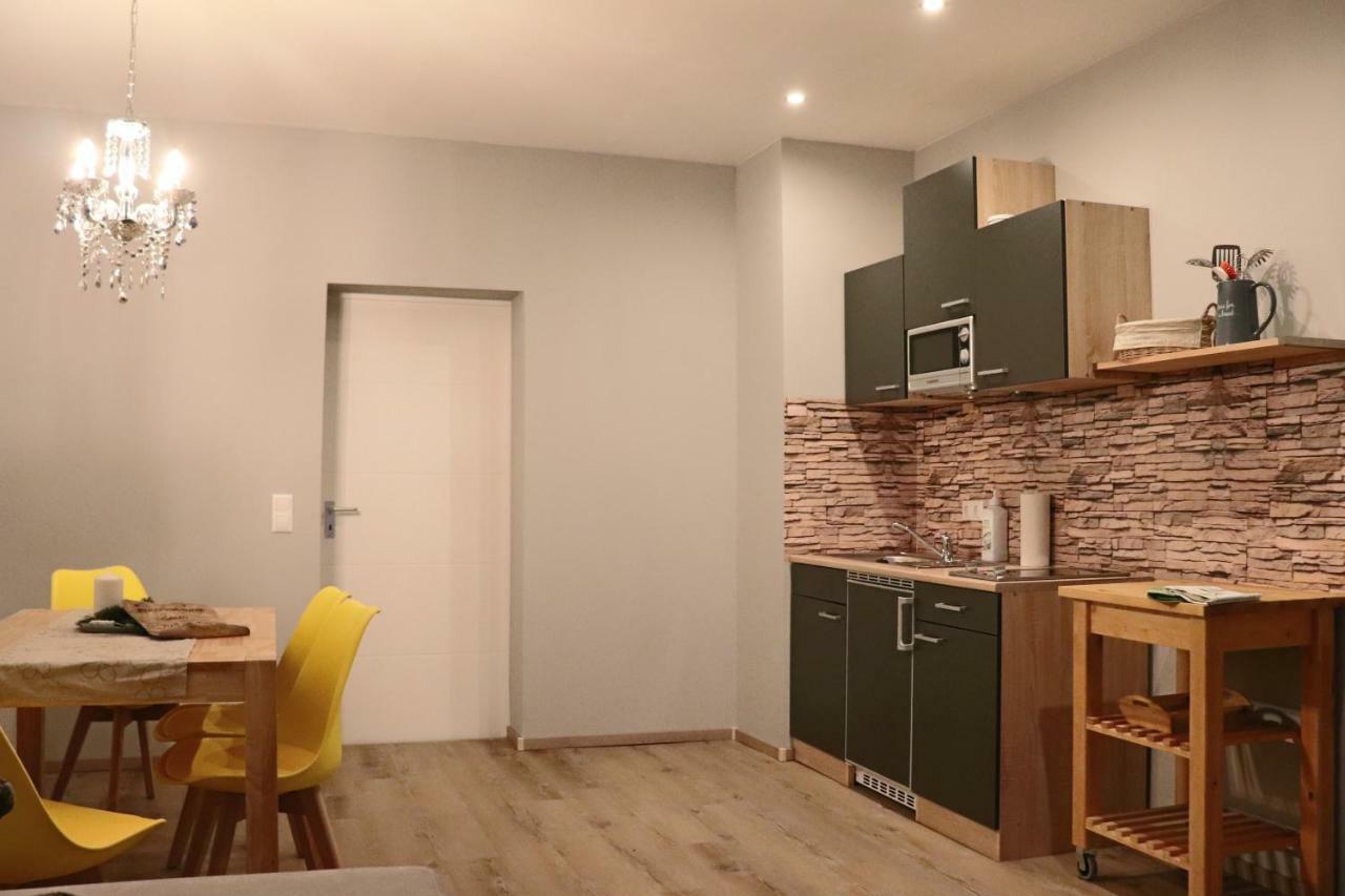 Zum-Butterstock Apartamento Schkopau Exterior foto